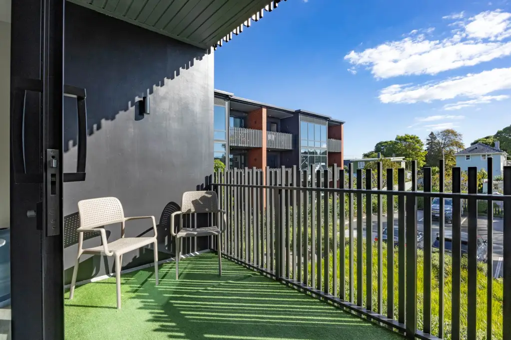 Point England 2Moenga Price drop! Now $579k – must sell by end of July!