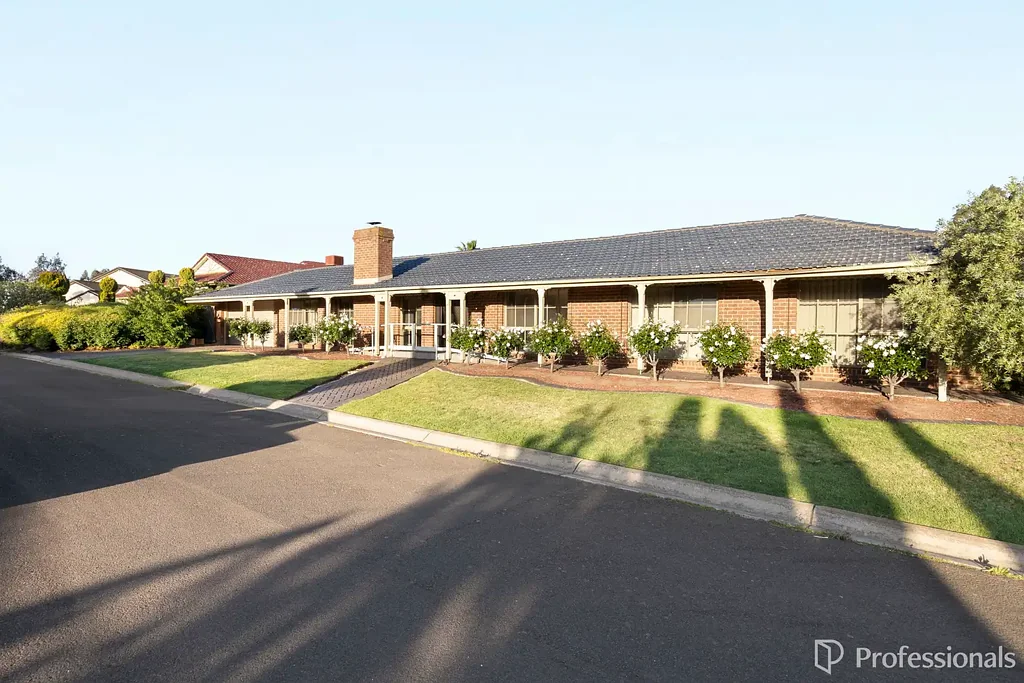 Taylors Lakes 4침실 Ranch-Style Living with Space, Comfort & Convenience!