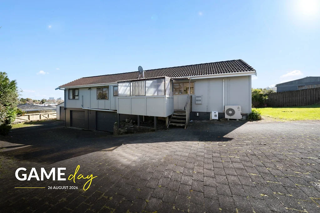Clover Park 4房 856㎡永久产权地块，双车库配置，必售，潜力巨大！ #GAMEDAY - 856sqm; DOUBLE GARAGES, MUST SELL