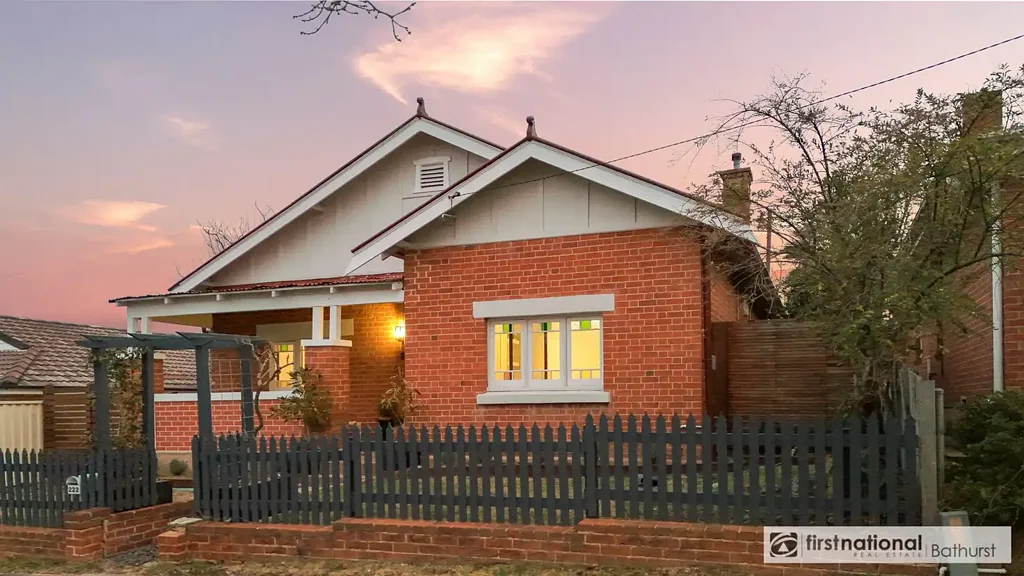 222 Piper Street, Bathurst, NSW 2795