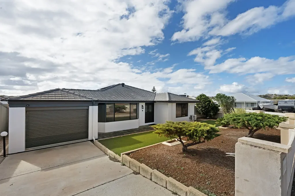 Port Denison 4房  Family Space Meets Coastal Living
