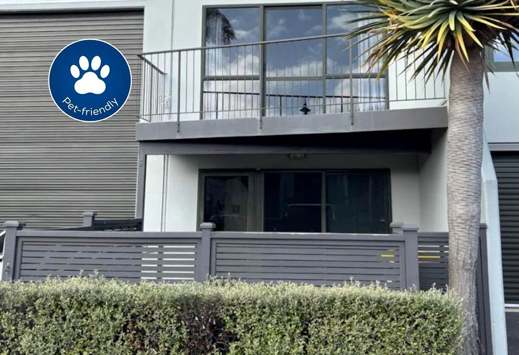 Two Bedroom Apartment - Pets considered