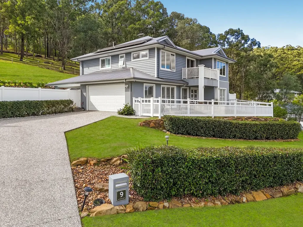 Canungra 4Kwarto A Coastal-Inspired Masterpiece of Space, Style and Serenity