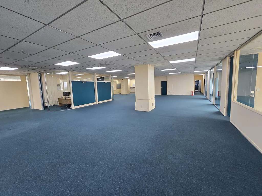 Manukau Available now - full floor office space