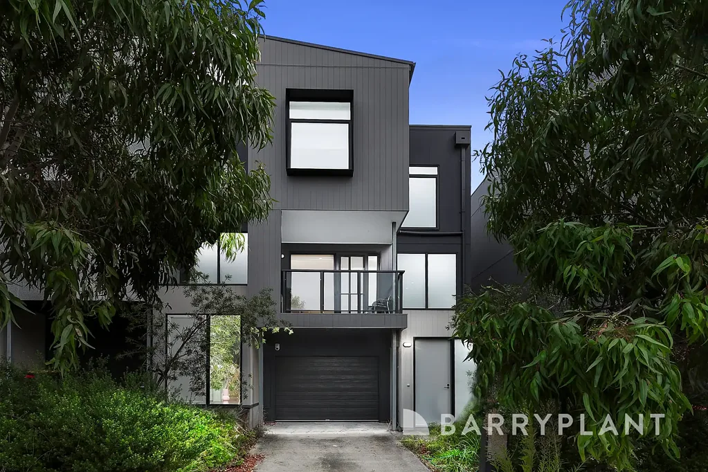 Sunshine North 3Moenga Contemporary Living at Its Finest