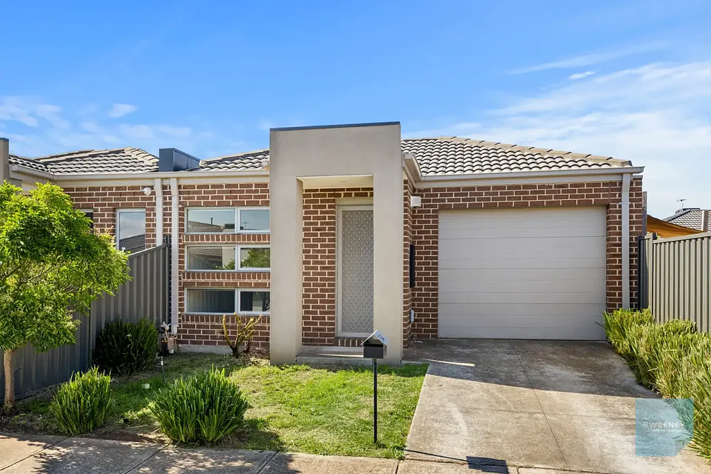 1/4 Durville Street, Wyndham Vale, VIC 3024