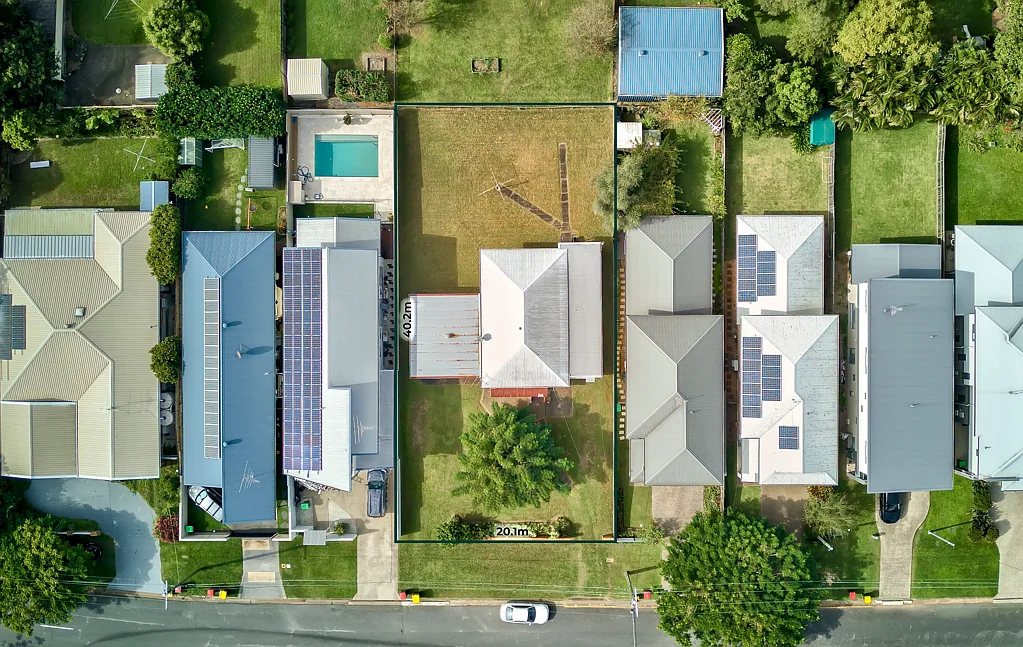 Mitchelton 2部屋 Rare 809m² Opportunity with Subdivision Potential in Mitchelton's Library Pocket