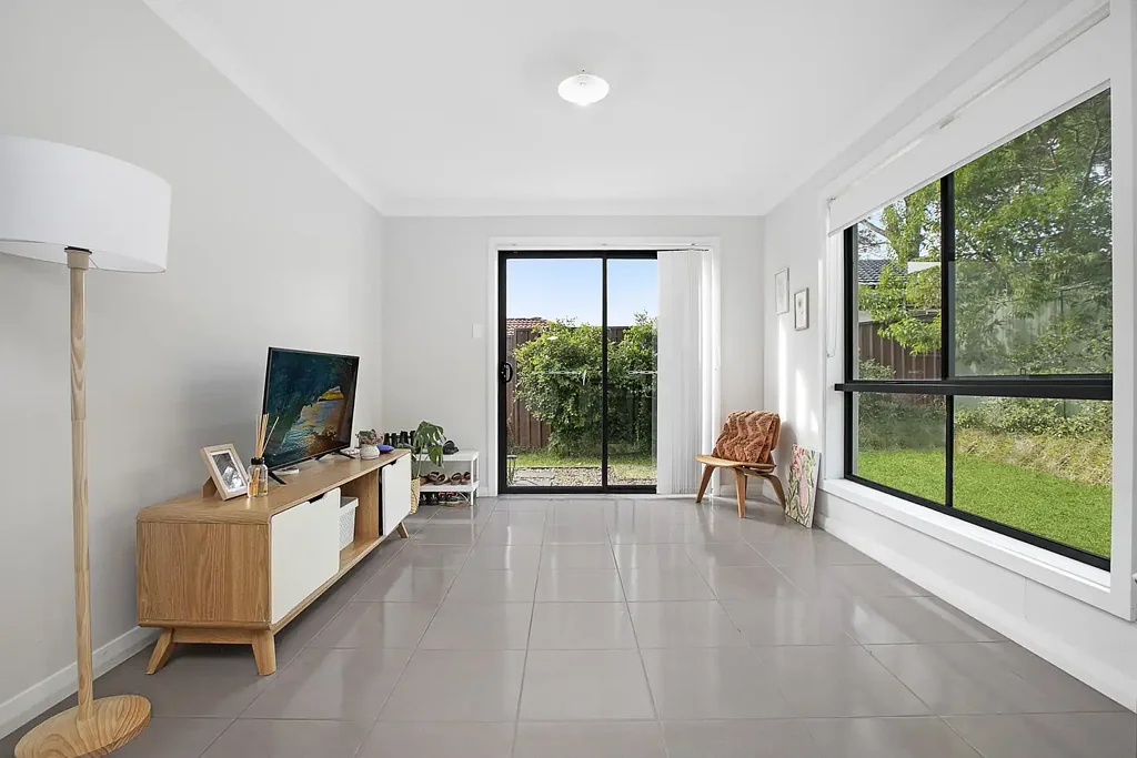 Two Bedroom Modern Granny Flat in a Private and Convenient Location
