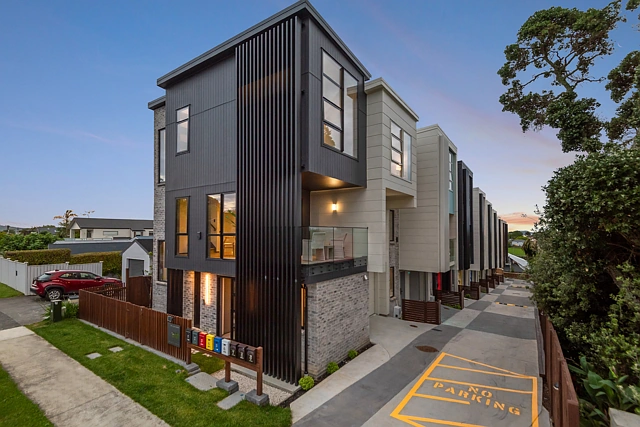 33 Williamson Avenue, Belmont, North Shore City