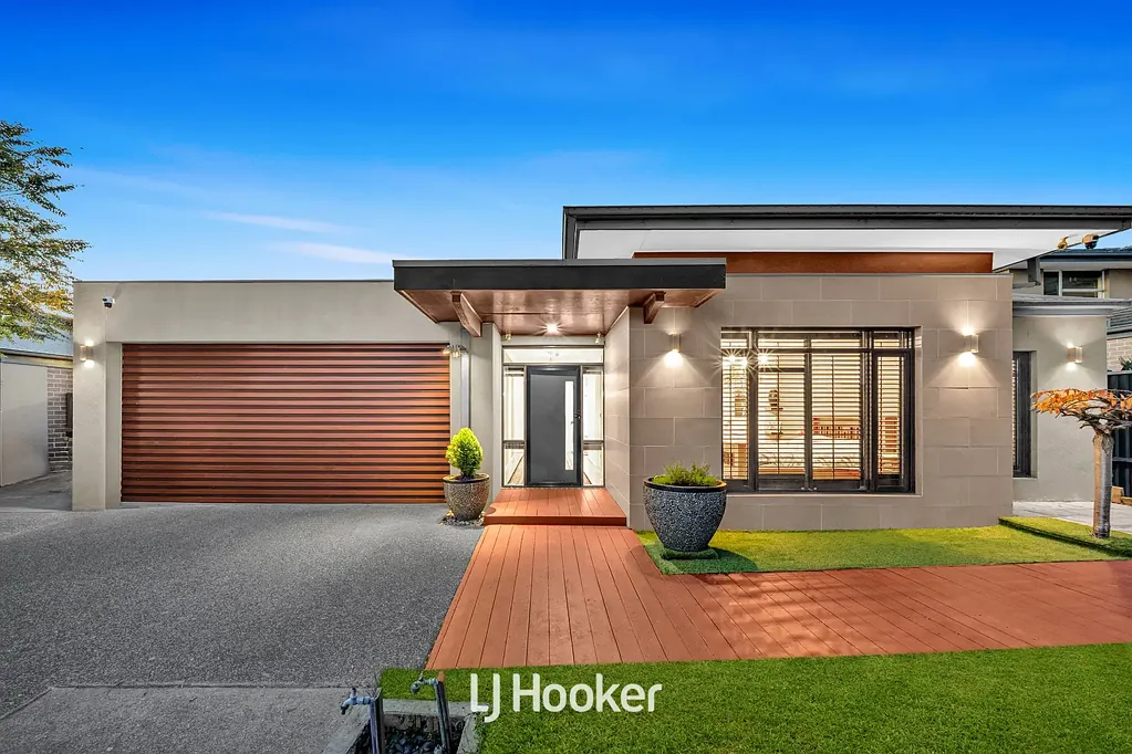 Cranbourne North 4ห้องนอน Ex-Display Home Excellence in Cranbourne North's Premier Location