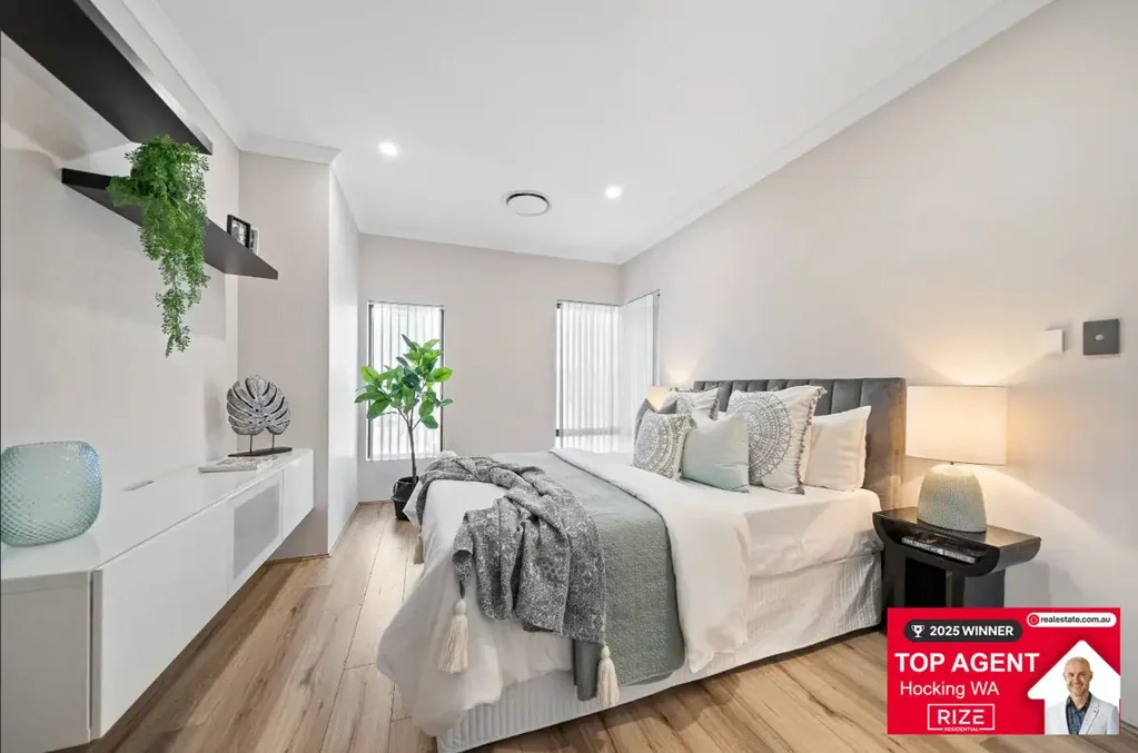 Hocking 4ห้องนอน New Price = Amazing Opportunity... Modern, Chic and Spacious 4 x 2 + Theatre.