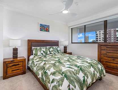 31/18 Commodore Drive, Surfers Paradise, Gold Coast, 3 phòng ngủ, 2 phòng tắm, Apartment