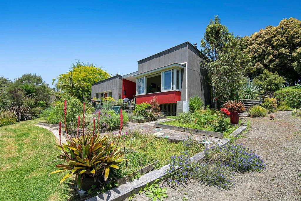 Helensville 3Phòng ngủ Light bright and North facing