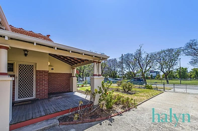 13 BAKER AV, PERTH WA 6000, 4 Kuwarto, 2 Banyo, House