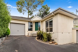 4/42 Denbigh Street, Frankston