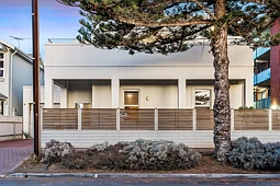 578 Seaview Road, Grange