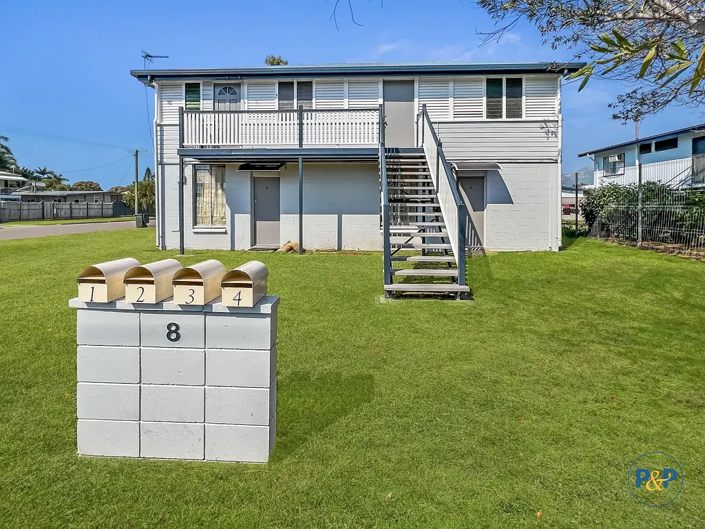 Easy-Care Living with Shared Outdoor Space