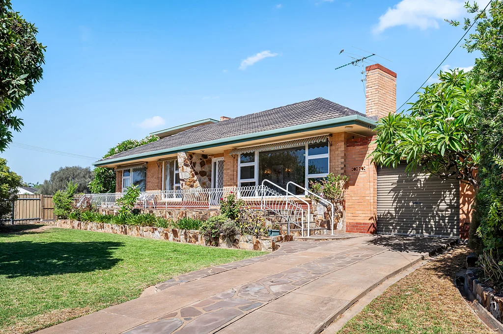 16 Taylor Terrace, Christies Beach, SA 5165