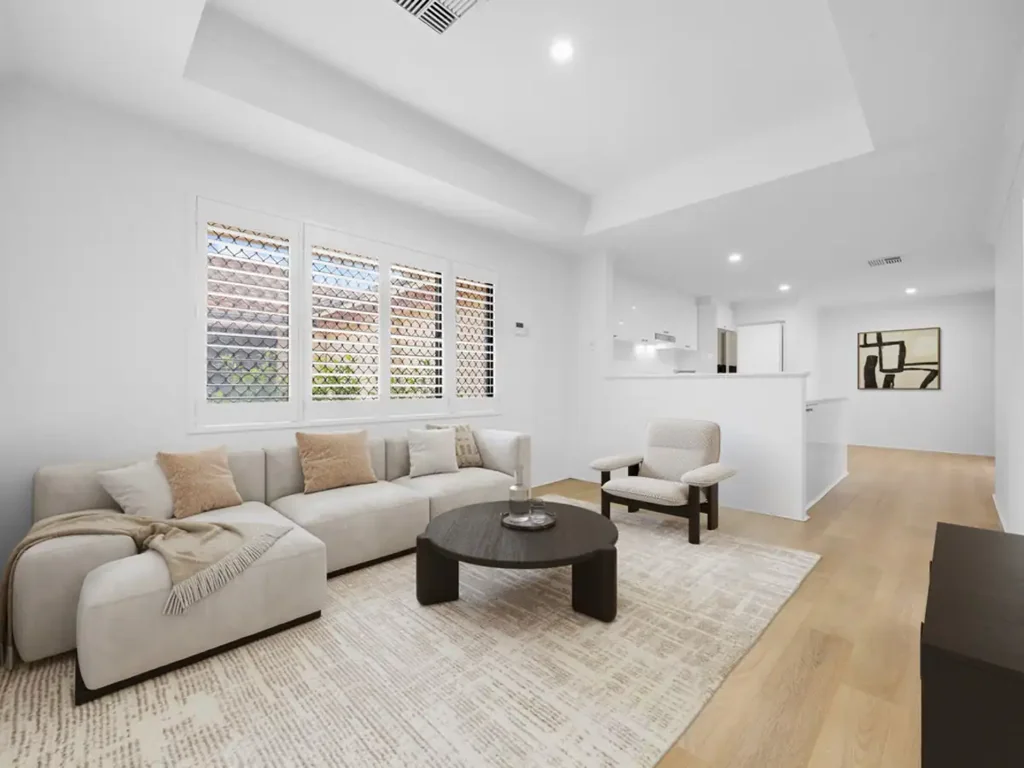 Midland 3 Bedroom Stylish, Secure and Fully Renovated � Move In and Enjoy!