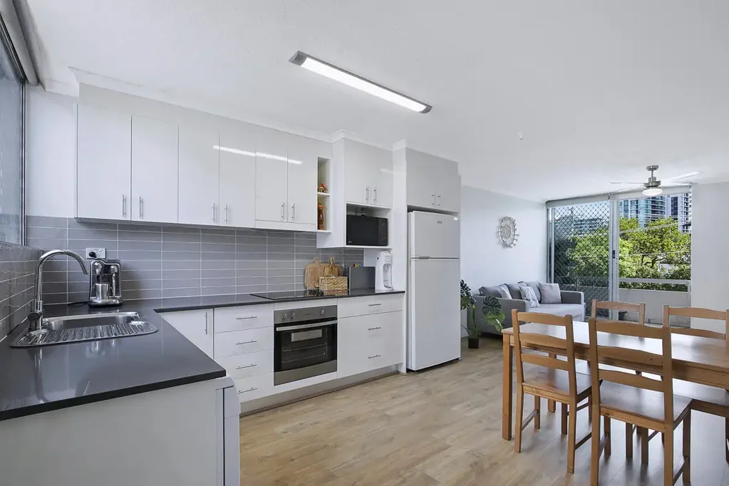 Light-Filled Renovated Apartment with Pool in Hamilton’s Heart