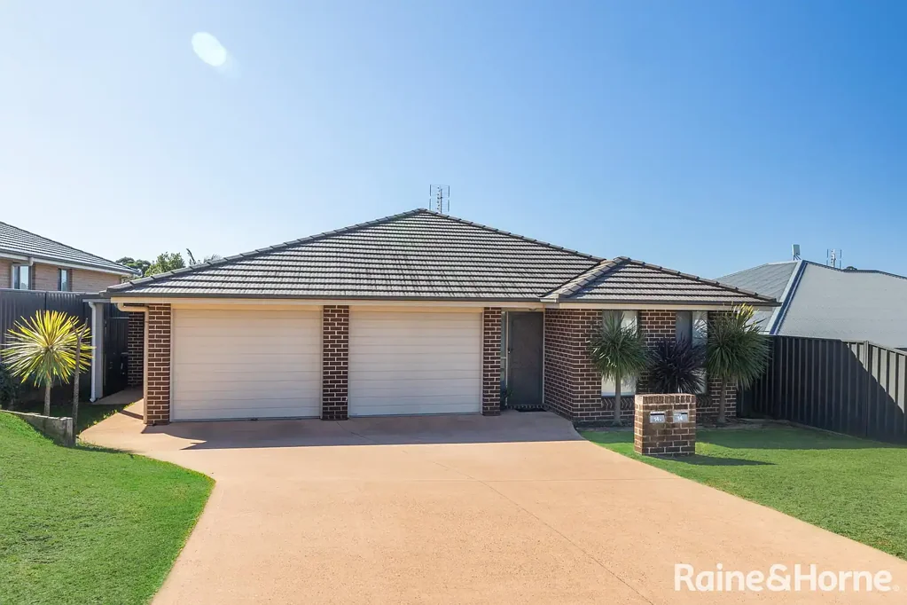 Ulladulla 5 Bedroom Dual Income, Double the Potential