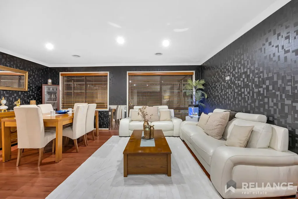 Tarneit 4ਬੈੱਡਰੂਮ Grand Family Living in the Heart of Tarneit – With Swimming Pool, 3 Pergolas & Prime Location!