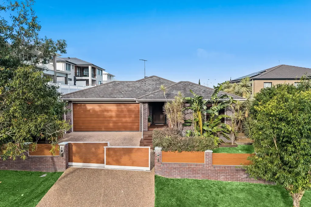 Underwood 4Moenga Elevated Family Living with Pool in Prime Underwood Location