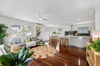 North Mackay 4Zimmer ELEGANT, ELEVATED & BEAUTIFULLY RENOVATED