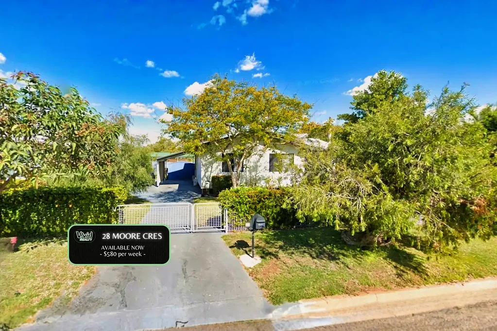 Tranquil Setting in Quiet Street Need Moore Space? This 4-Bedroom Pool Oasis is the One!