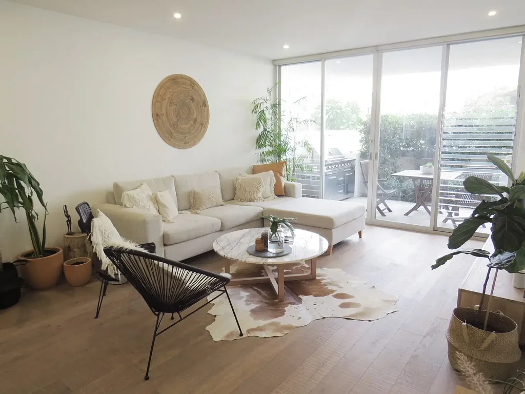 GARDEN APARTMENT IN BOUTIQUE BLOCK!