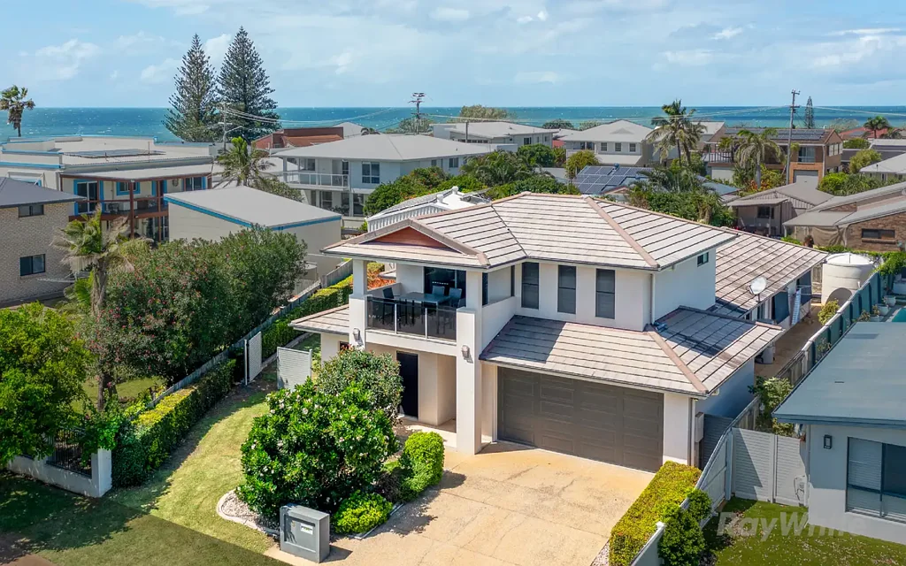 Bargara 4 Bedroom Coastal Luxury with Space, Style and Ocean Views