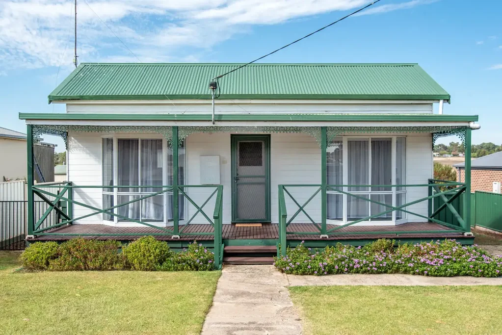 Hamilton 3બેડરૂમ Updated, low maintenance home