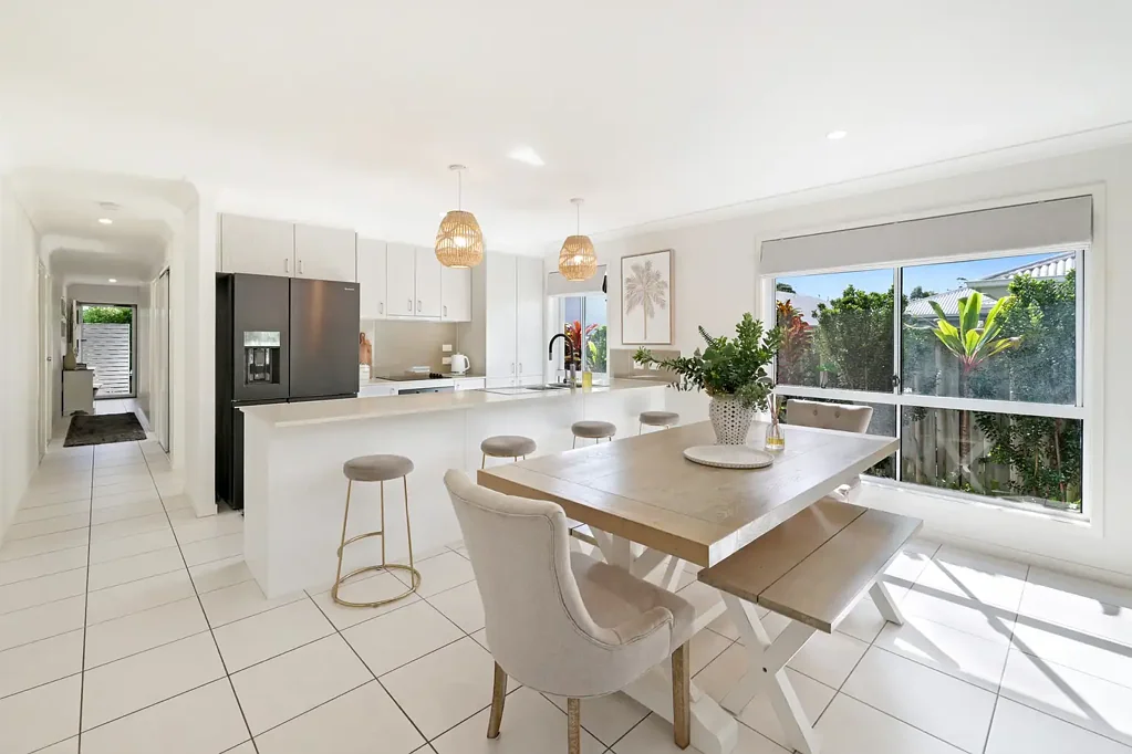 Coomera 4房  IMMACULATE TURN KEY HOME IN AMENITY RICH LOCATION