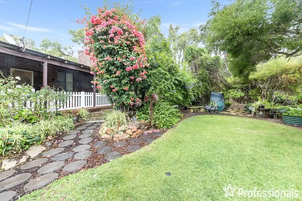 5 Mitchell Street, Wooroloo, WA 6558