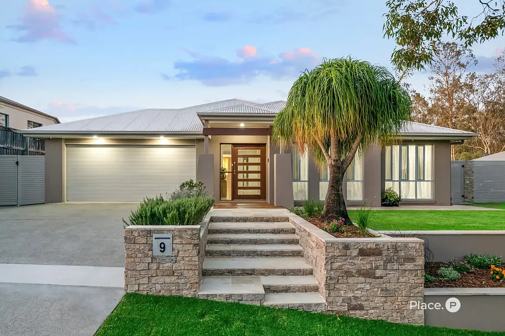 Augustine Heights 4房 960㎡优质地块 游泳池娱乐区 步行至Springfield Orion 舒适单层设计 主卧双步入式衣帽间 Stunning One-Level Entertainer on 960sqm with Swimming Pool