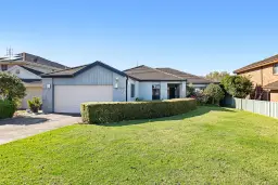 59 BLAIRS RD, Long Beach