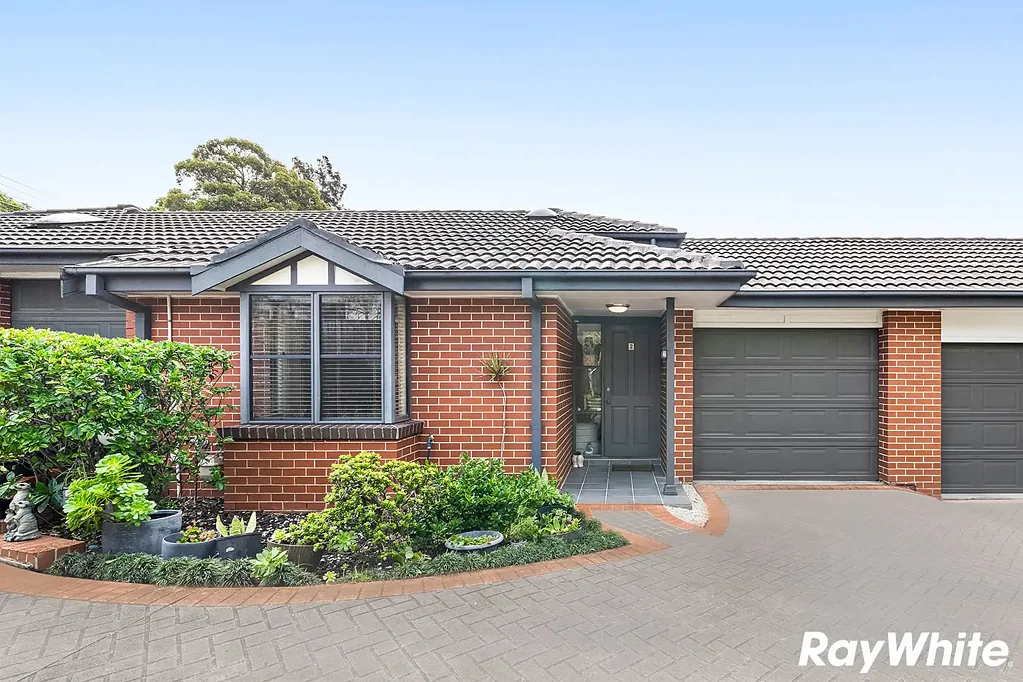 North Ryde 3Kwarto Renovated villa with North to rear aspect, walk to Metro
