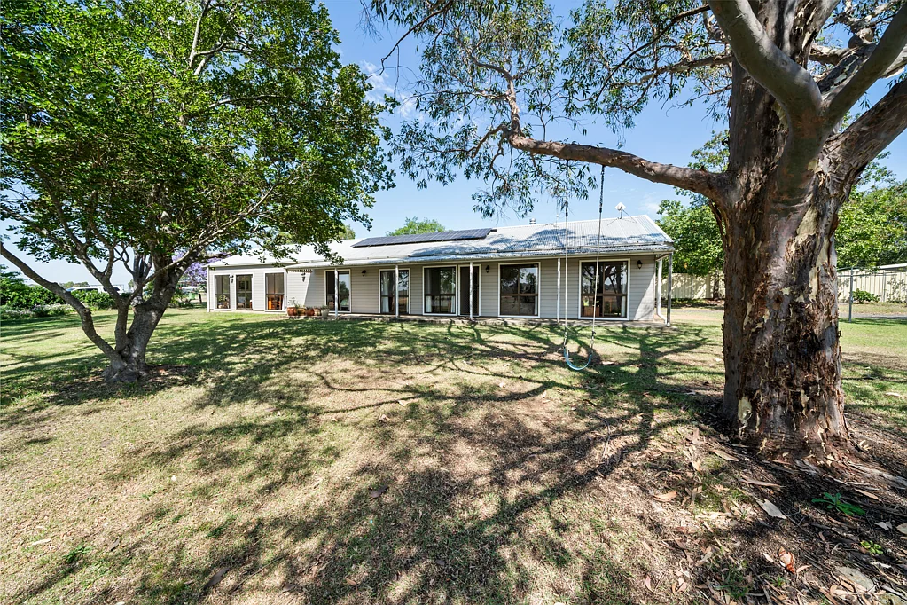 1 Weale Street, Pittsworth, QLD 4356