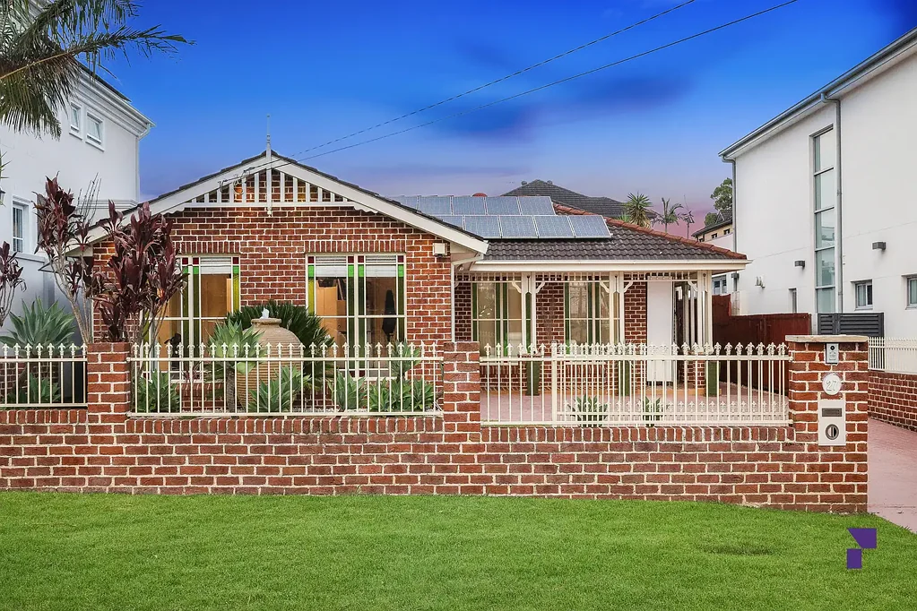 27 Omega Place, Greenacre, NSW 2190
