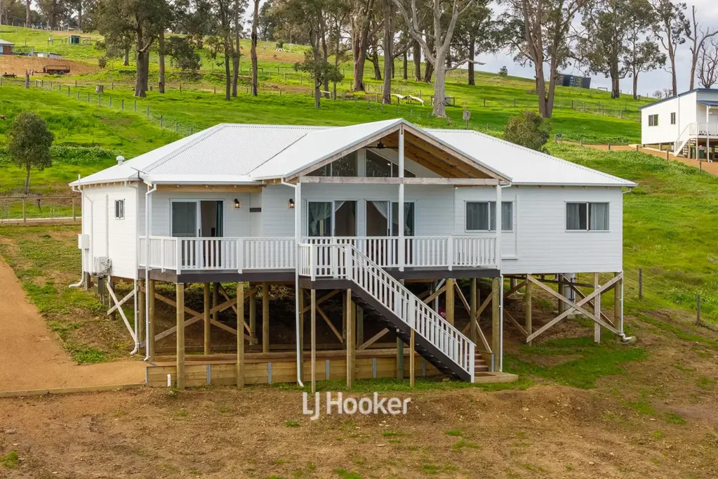 Roelands 3房  A Stunning Rural Retreat with Modern Luxury and Bushland Views