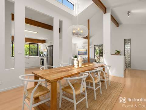 Gerringong 4 Bedroom Stylishly Renovated Beach House