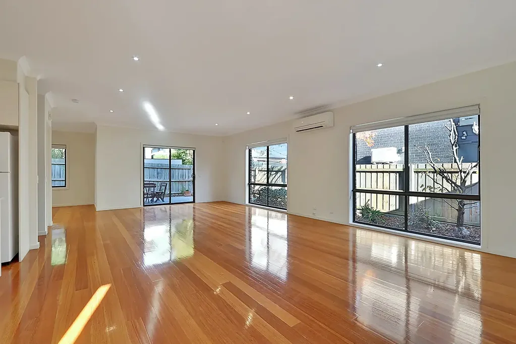 BEAUTIFULLY REFRESHED AND READY TO MOVE INTO!