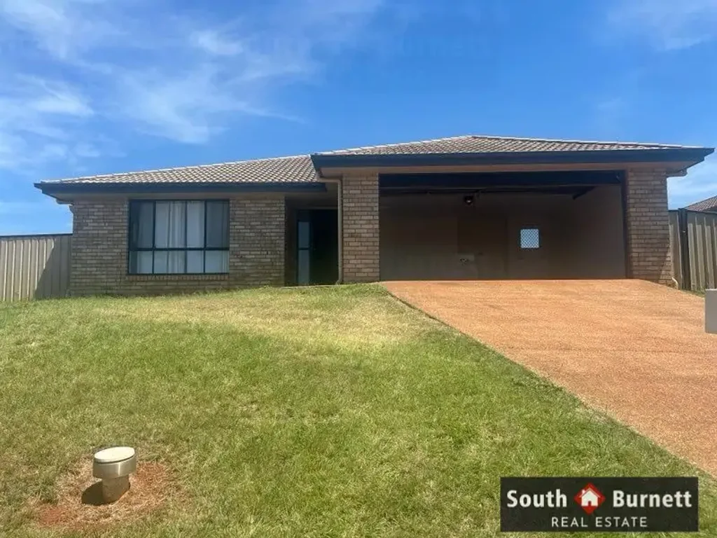 Kingaroy 4Kwarto Spacious Family Living in a Peaceful Kingaroy Cul-de-Sac