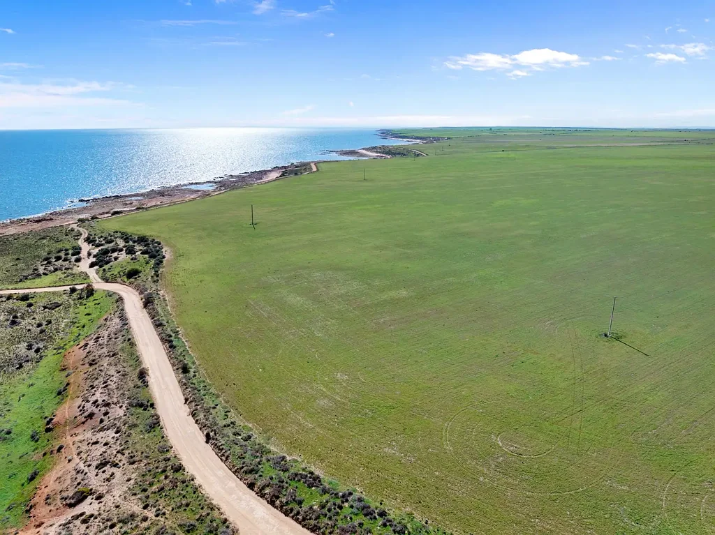 Wallaroo Plain 373ha Coastal Cropping Property