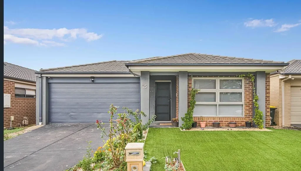 Beautifully appointed home in Saratoga Estate