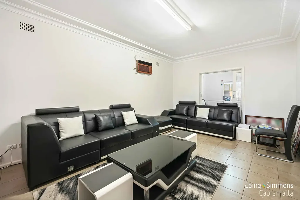 Canley Vale 5બેડરૂમ ENDLESS POTENTIAL