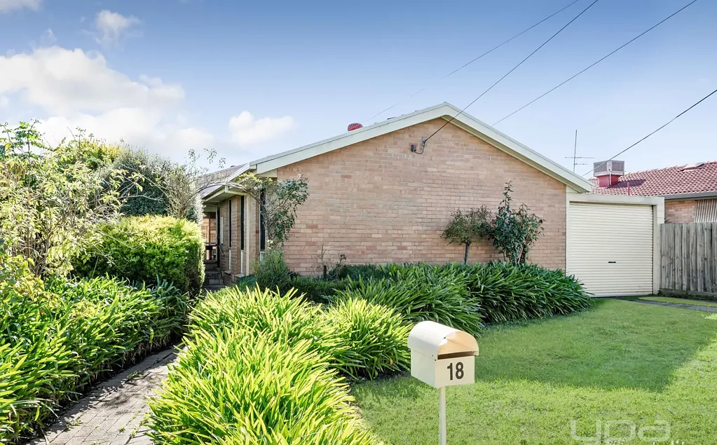 18 Karnak Crescent, Coolaroo, VIC 3048