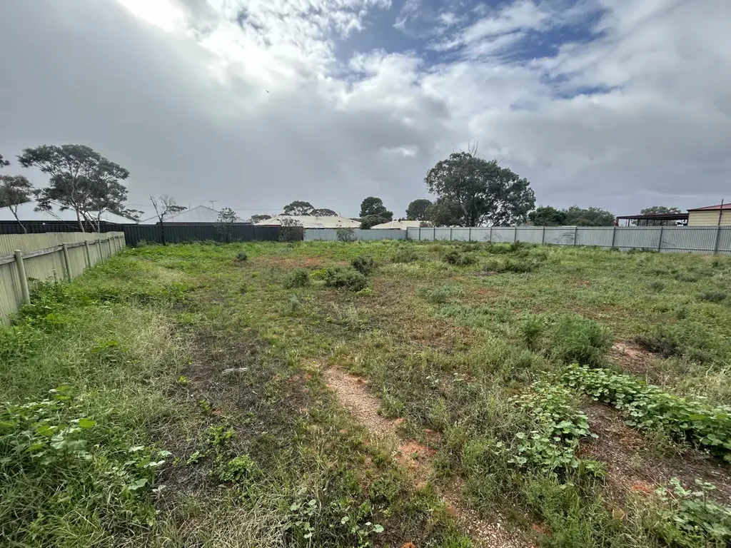 Port Augusta  Substantial Allotment with Exciting Possibilities