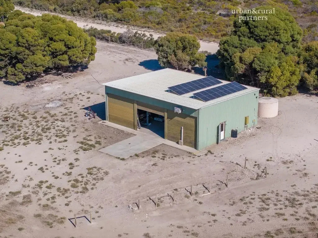 Foul Bay  * Spectacular scenic & coastal views to Kangaroo Island * 43.8HA of Farm Land with Shed *