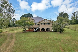 317 Brisbane Valley Highway, Pine Mountain